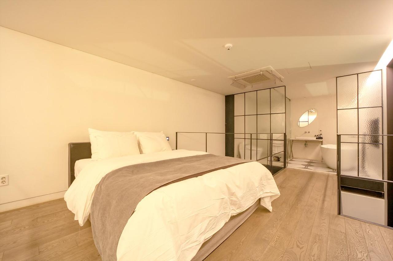 Js Boutique Hotel Hwaseong Exterior photo